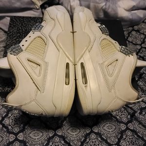 Air jordan retro 4 pure money size 8.5
